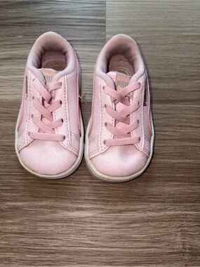 Puma Kids Light Pink Lace-Up Sneakers